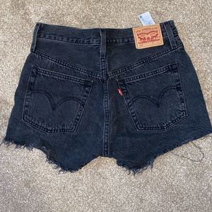 LEVI 501 High-Rise Black Shorts